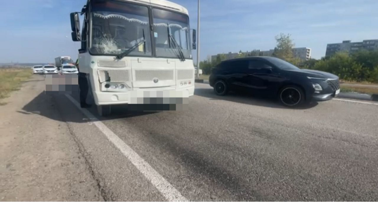 В Старом Осколе автобус насмерть сбил молодого человека на объездной