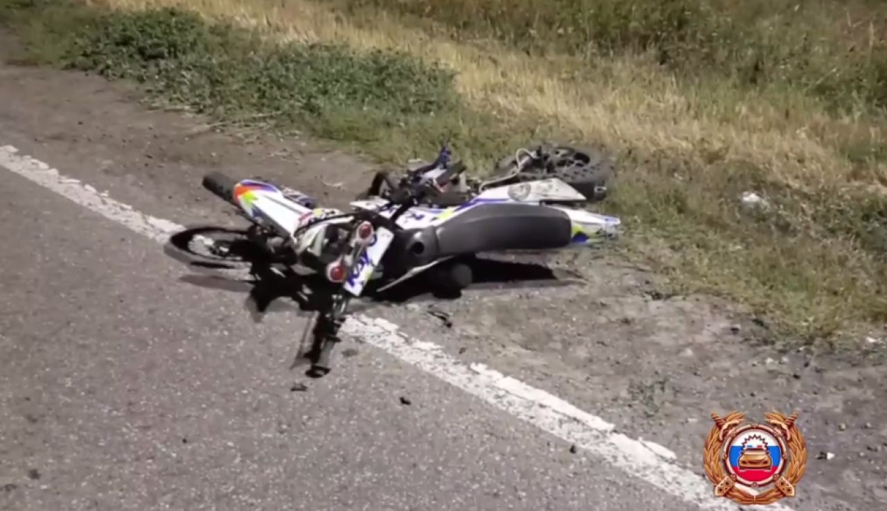 В Белгородской области подросток на питбайке попал под машину