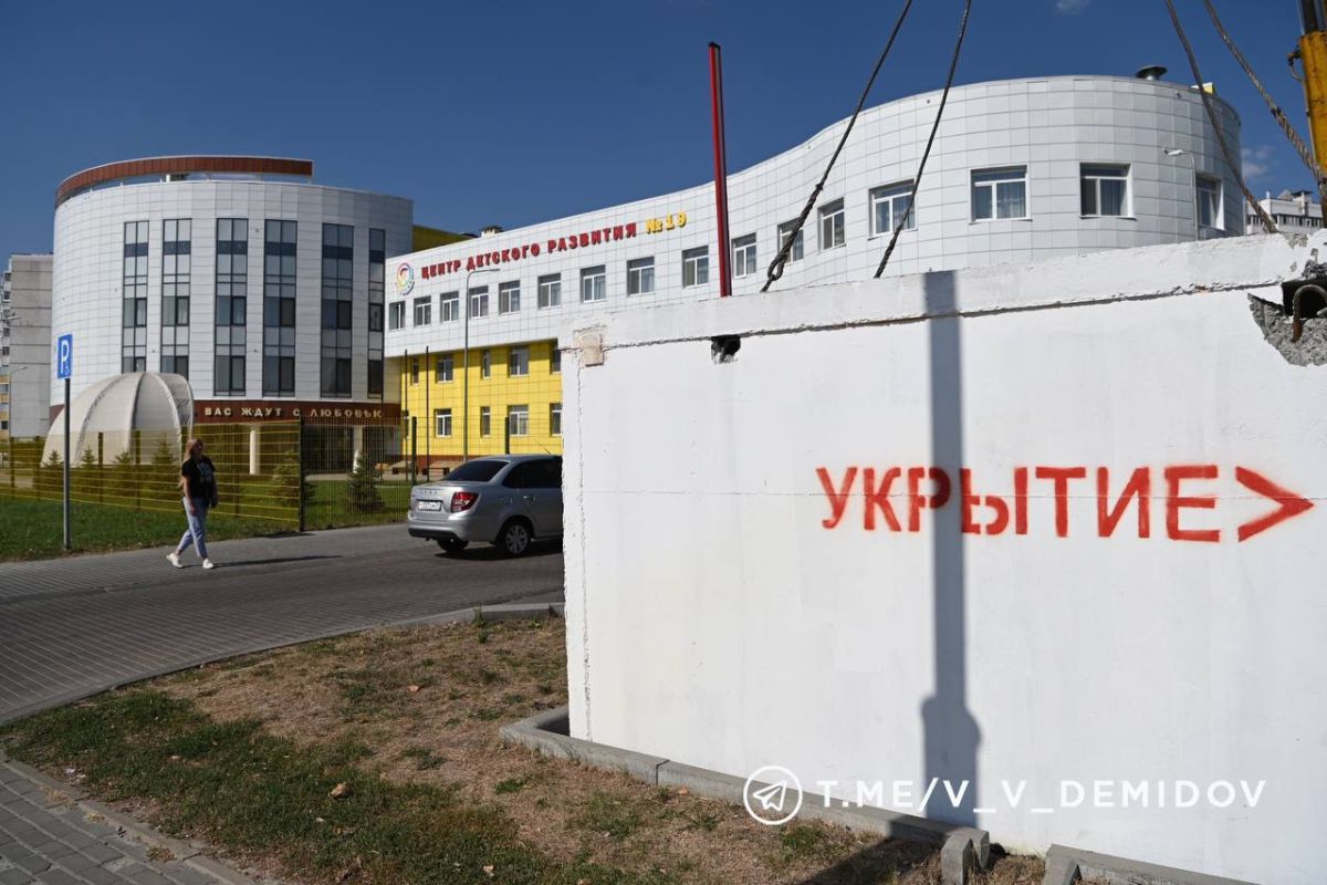 В Белгороде укрытия переезжают с пляжей на территории детсадов