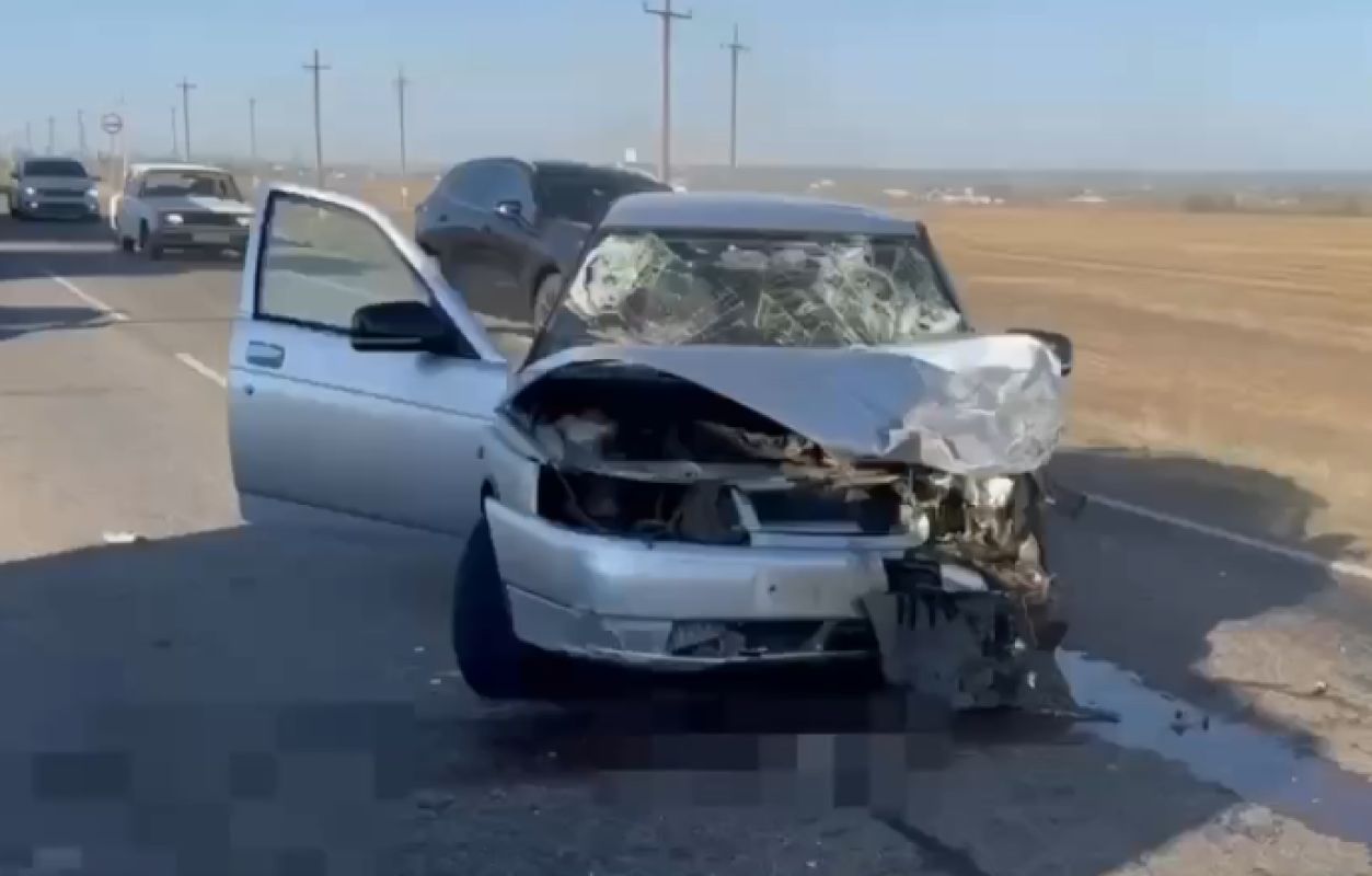 В Белгородской области легковушка влетела в грузовик