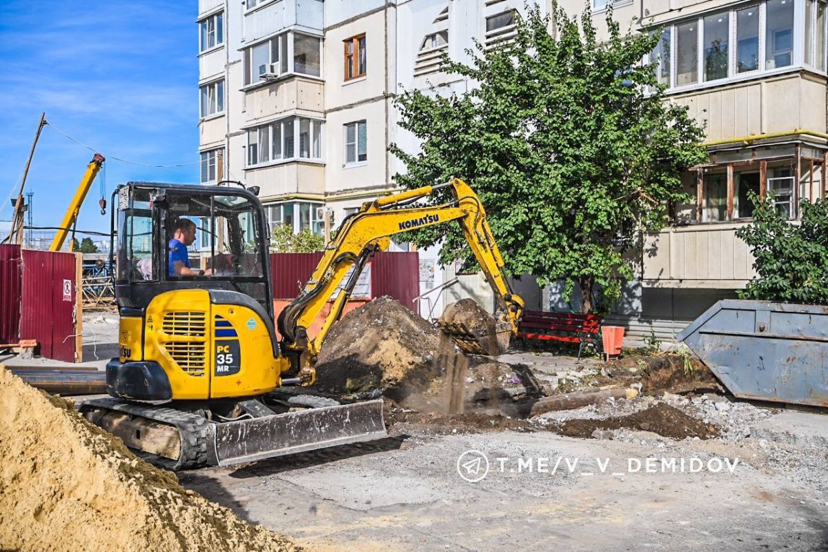 В Белгороде на месте обрушения подъездов на Харгоре начали монтировать трубопровод