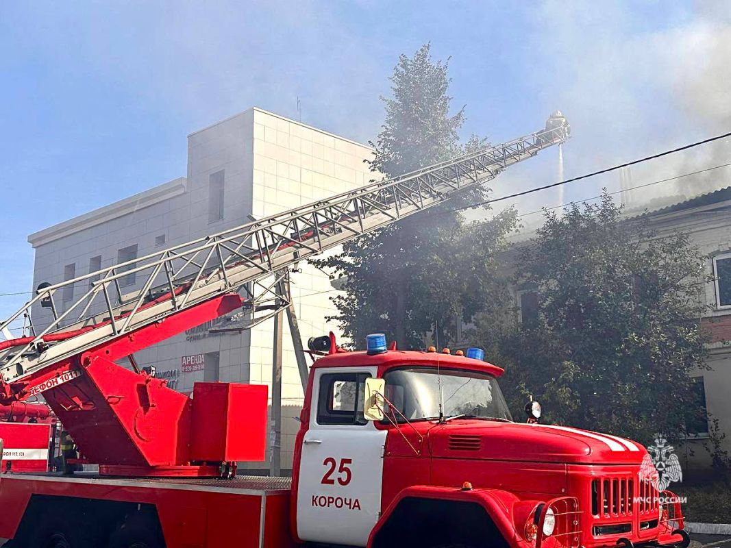 В Короче горели офисное здание и многоквартирный дом