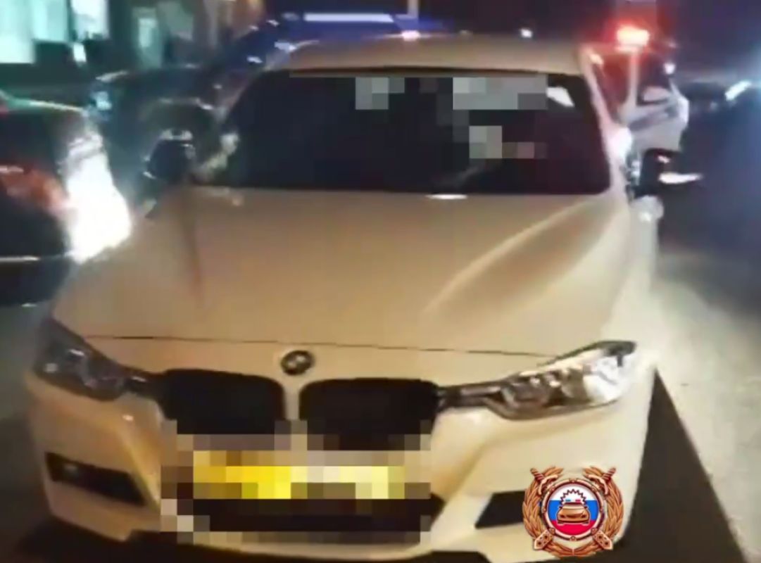 В Белгороде иномарка сбила женщину на Харгоре