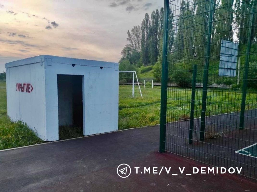 В центре Белгорода пенсионерке не дали укрыться в школе от ракетной опасности