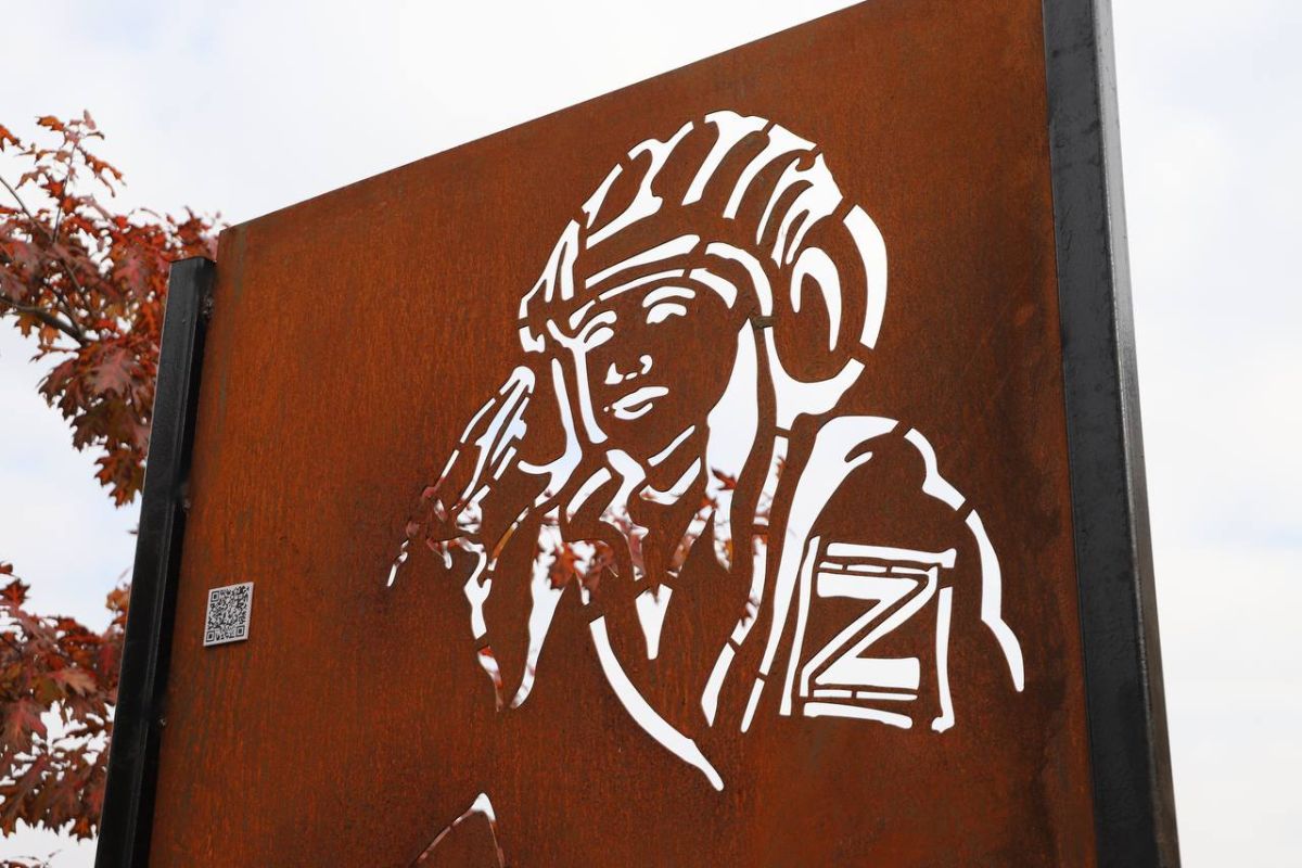 В Дубовом открыли сквер СВО