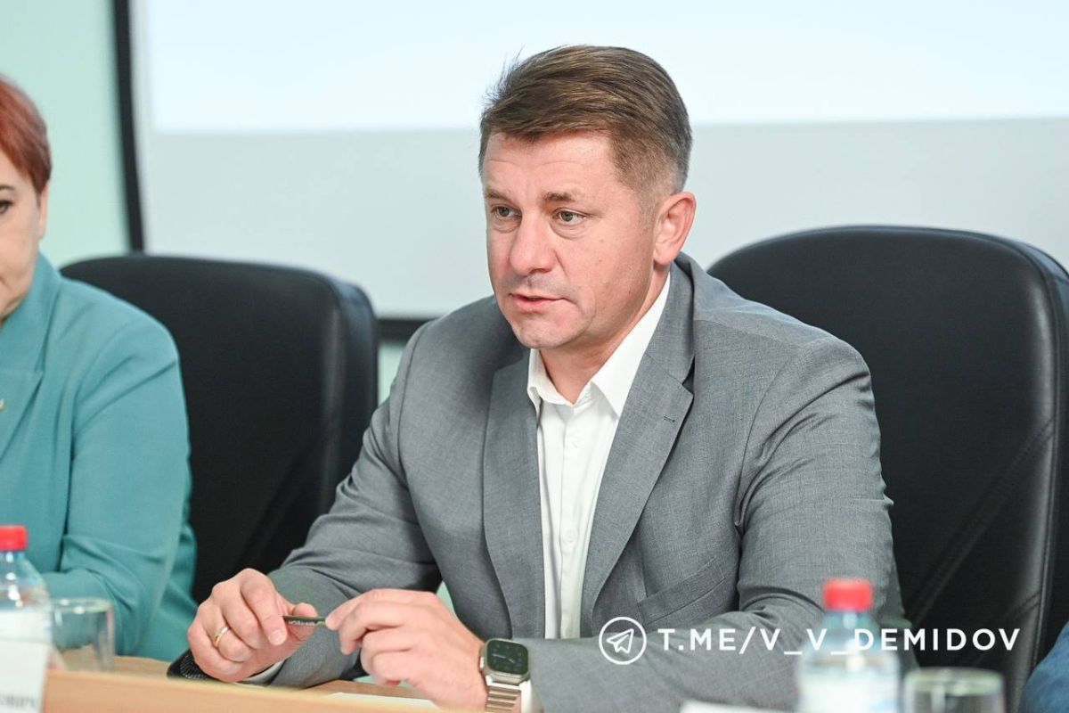 Белгородцам объяснили причину установки подозрительного забора на улице Донецкой