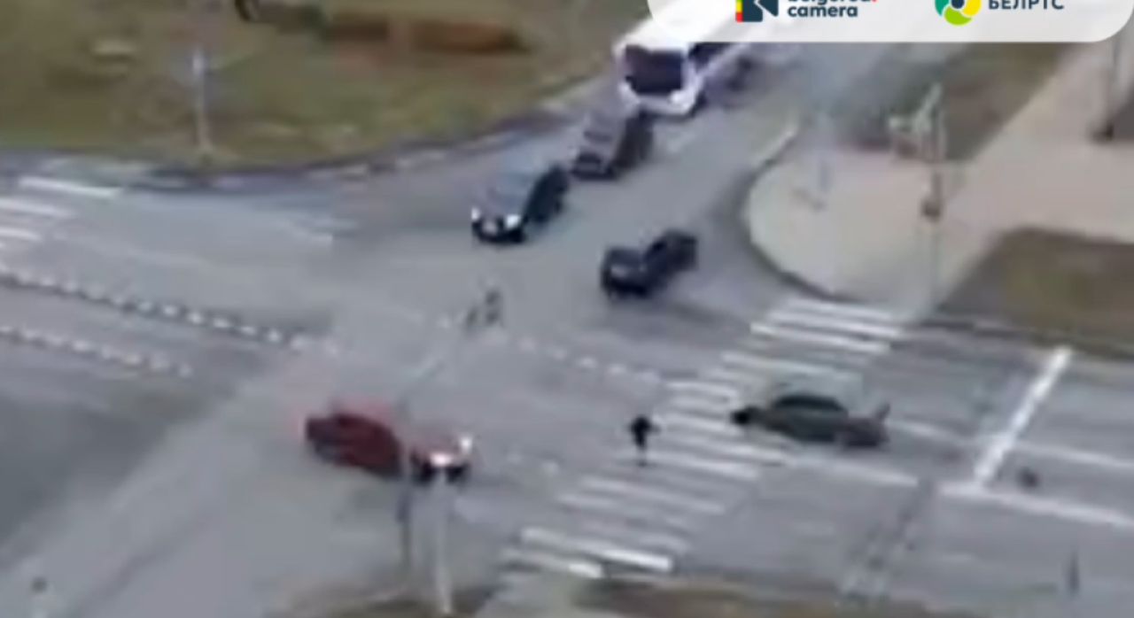 Камера зафиксировала массовое ДТП на Харгоре