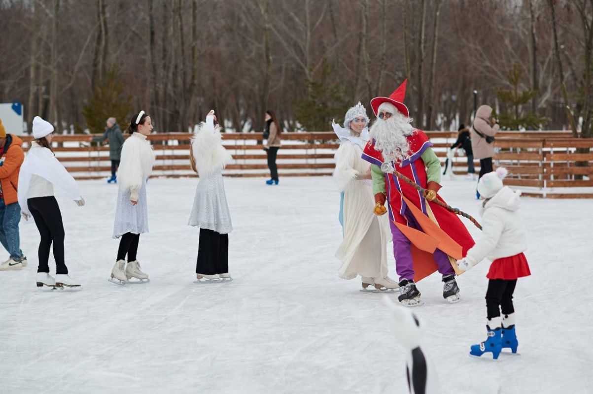 В Белгороде анонсировали открытие катка и колеса обозрения