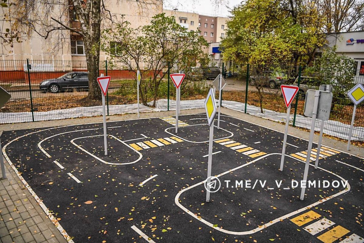 В Белгороде появилась площадка с детскими дорожными знаками