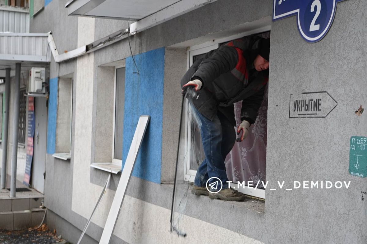 В Белгороде назвали число пострадавших под обстрелом квартир и машин