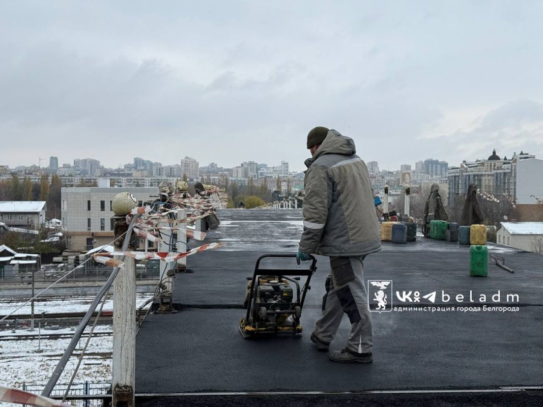 В Белгороде асфальтируют мост со смайлами