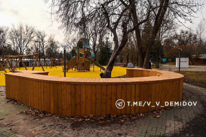 Белгородцам показали обновленную детскую площадку в Центральном парке