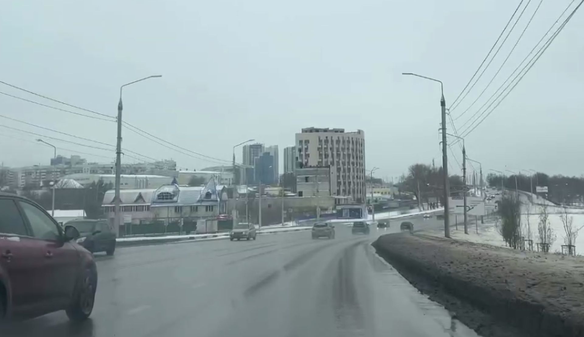 Белгородцев предупреждают о скользких дорогах