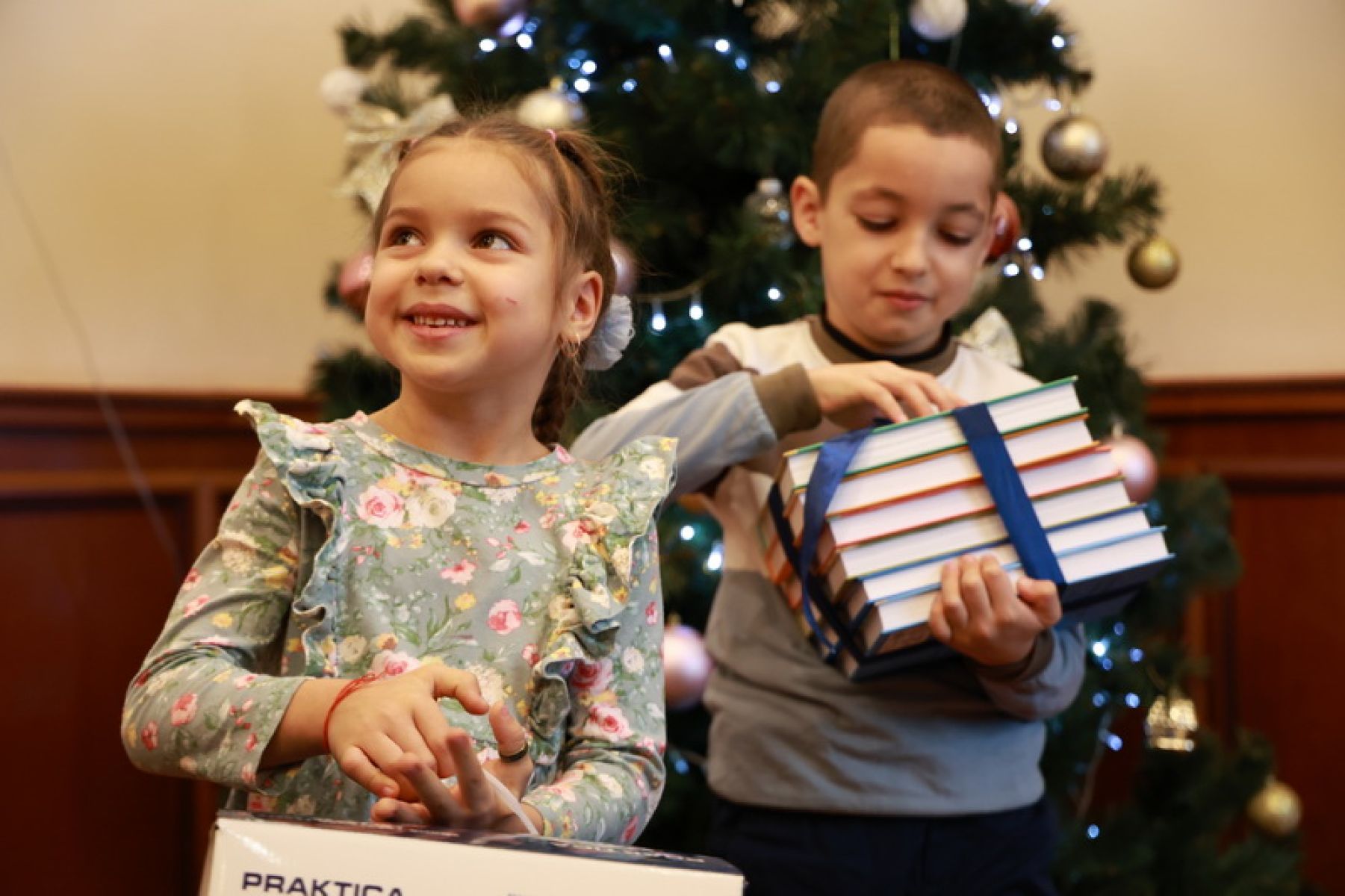 Министр МВД России исполнил новогодние желания детей из Шебекино