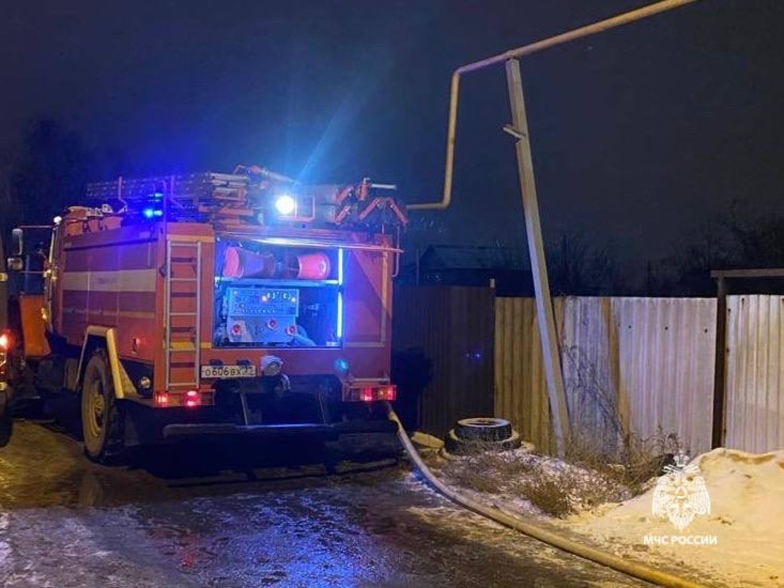 В Белгородской области раскрыли возраст погибших в горящем доме женщин