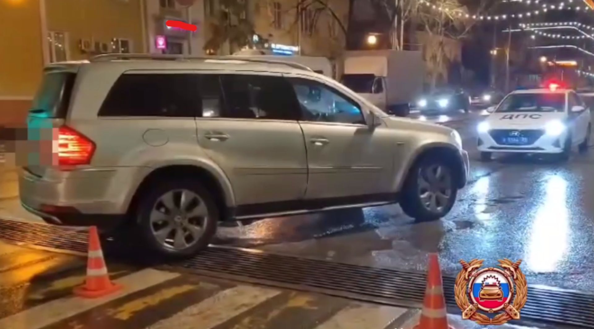 В центре Белгорода внедорожник сбил мужчину