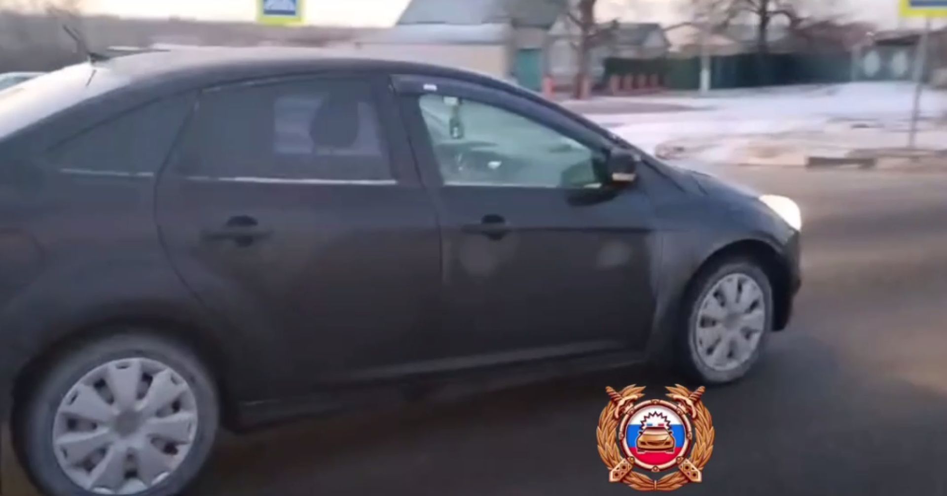 В Шебекино женщина попала под машину