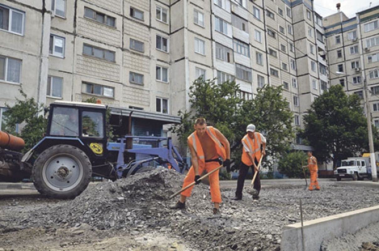 Собственникам рекомендуют следить за тем, что ремонтируется во дворе: устранить недоделки проще сразу