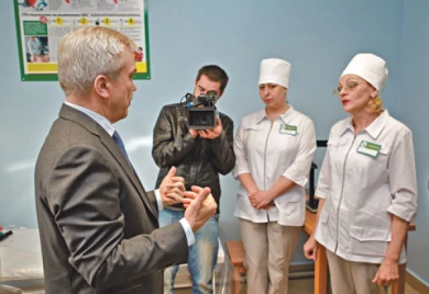 До врача нам будет рукой подать