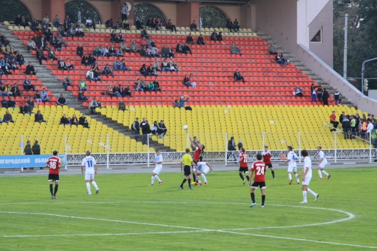 Футболисты белгородского «Энергомаш» проиграли «Витязю»