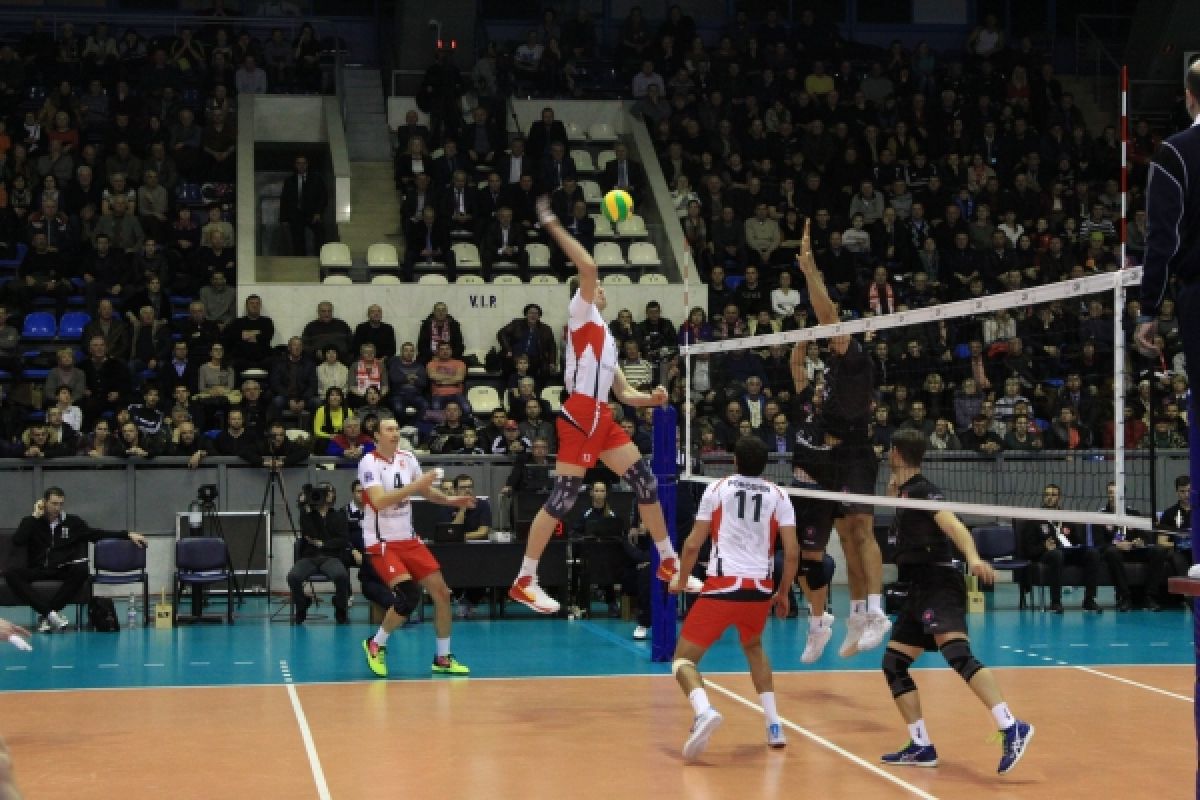 Волейболисты «Белогорья» уступили уфимцам