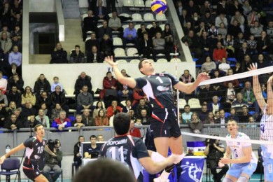 Волейболисты «Белогорья» проиграли москвичам