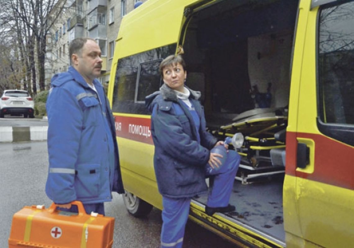 Реанимационная бригада Малики Акпаровны за смену выезжает к самым тяжёлым пациентам примерно 20 раз