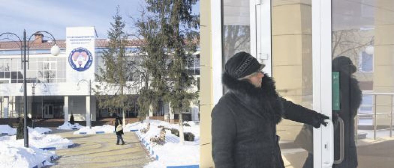 Корреспонденты «Житья» стучались в закрытые двери. А ведь месяц назад наши чиновники заявляли, 
что в центре уже вовсю идут операции