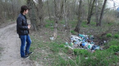 Почему берег Везёлки превратился в свалку