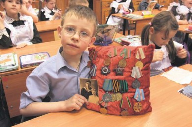 «У немцев главным  был Гитлер,  и он застрелился»