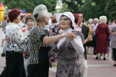 «Восемнадцать мне всегда!»