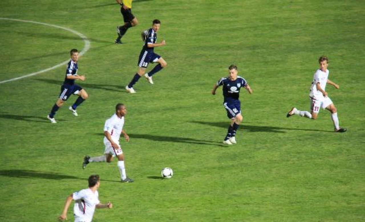 Белгородский «Салют» уступил в первом матче ФНЛ