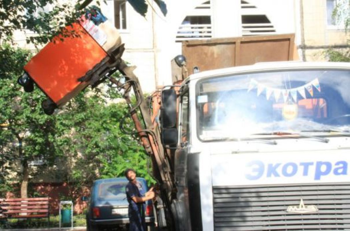 Мусор вывозят по единой цене для всех, а вот жильё ремонтируют с разницей до 10 — 12%