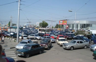 Выступление самолётов парализовало движение автомобилей