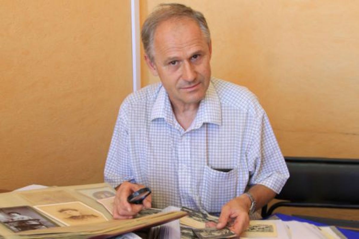 История коллекционирования открыток у Анатолия длится более полувека