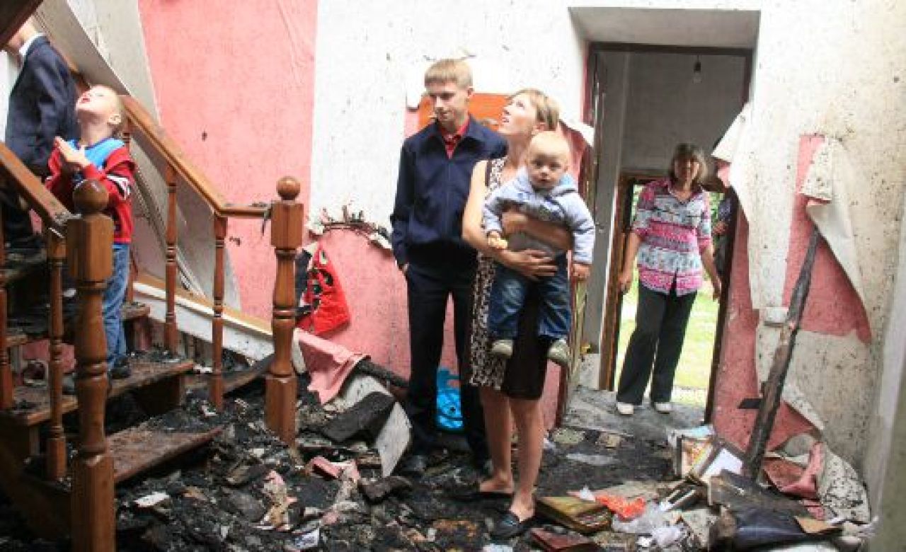 В Белгородском районе многодетная семья осталась без жилья