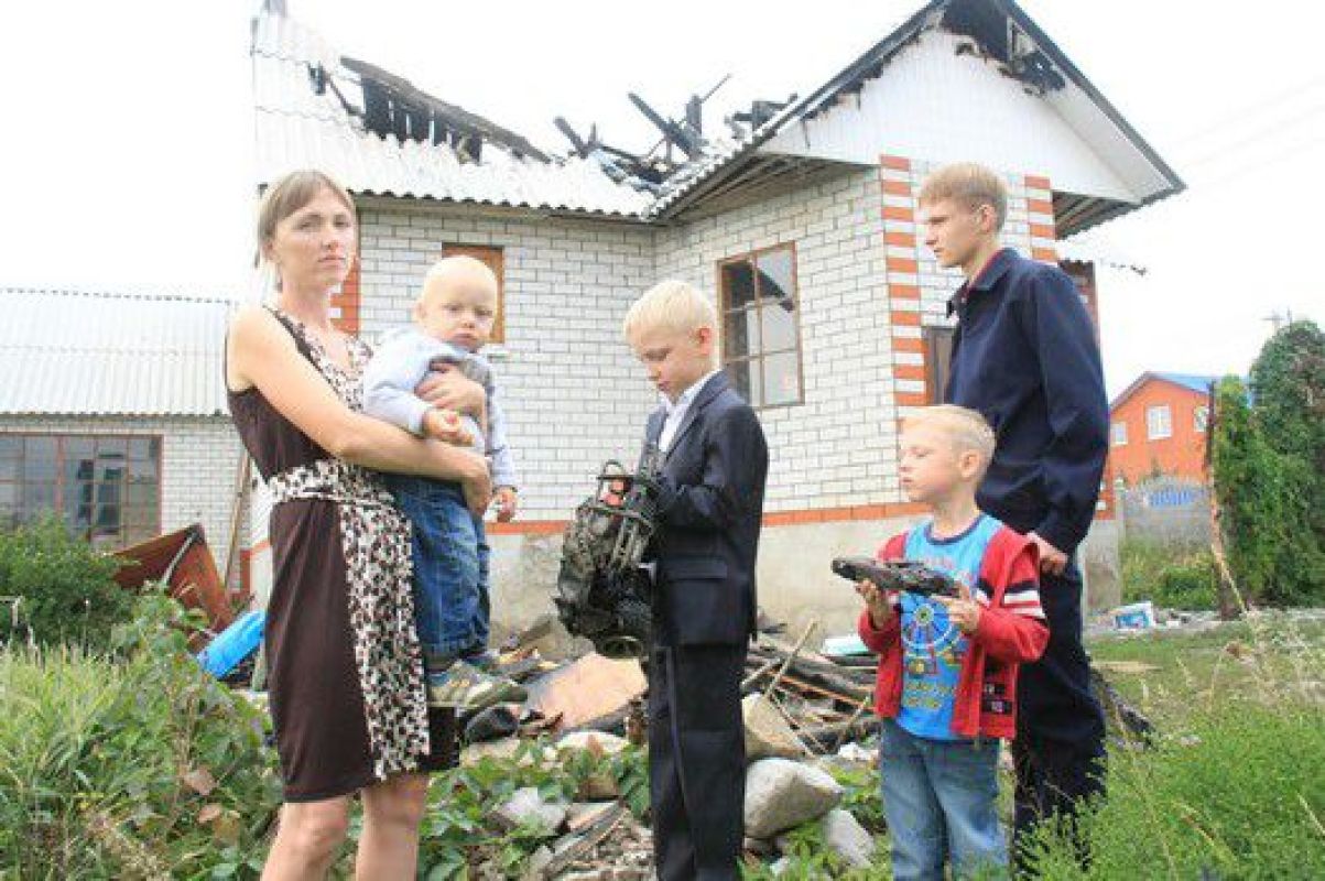 «Теперь Ваня рисует всё чёрным фломастером»