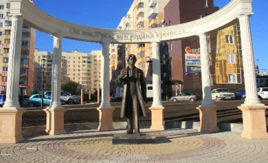В Белгороде появился памятник Сергею Есенину