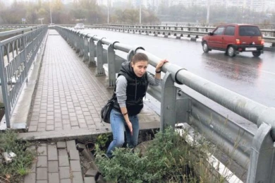 На новой развязке рушится мост