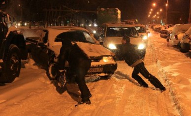 Белгородские коммунальщики не справились со снегопадами