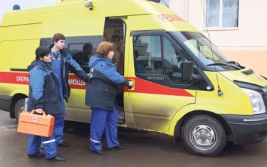 Скорую можно вызвать без полиса