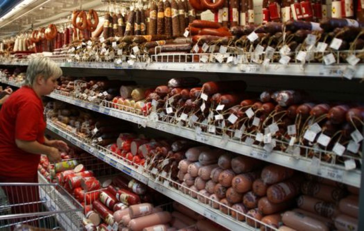 Покупатели так привыкли к тому, что у нас всё всегда дорожает, что скорее удивятся, когда что-нибудь вдруг подешевеет