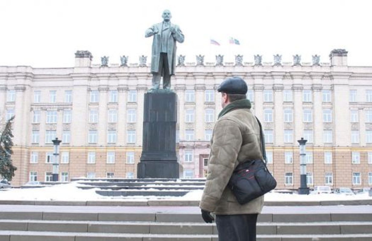 Демонтаж памятника и установка стелы обойдётся областному бюджету в 40 миллионов рублей