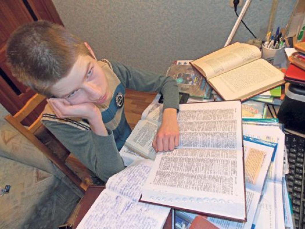 Видимо, министрам интереснее читать сцены свального греха у Аксёнова, 
чем патетику Бродского