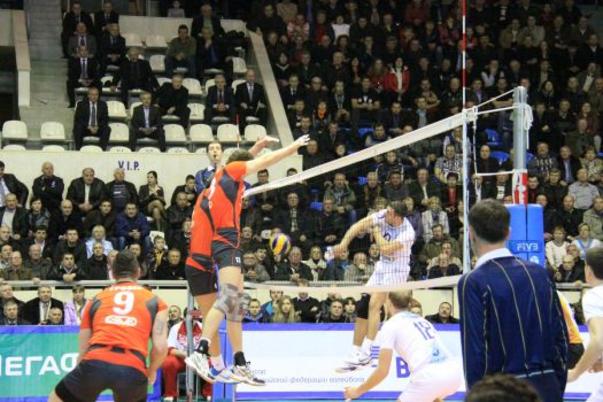 Волейболисты «Белогорья» обыграли столичное «Динамо»