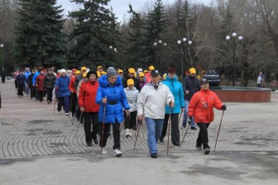 В Белгороде провели мастер-класс по финской ходьбе