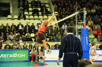 Волейболисты «Белогорья» второй раз обыграли «Локомотив»