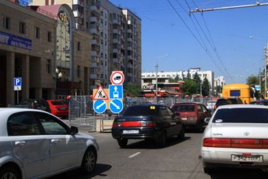 Белгородцев просят объезжать затор на улице Преображенской