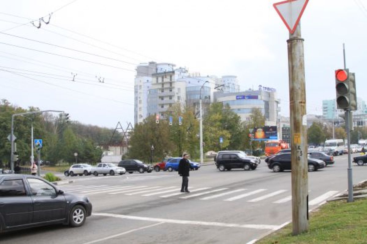 На опасном перекрёстке в Белгороде установлен скрытый контроль ГИБДД
