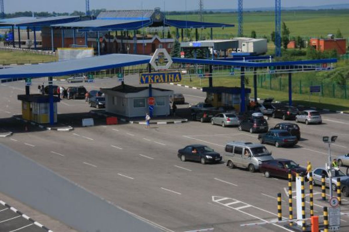 Белгородские пограничники в праздники откроют дополнительные места пересечения границы